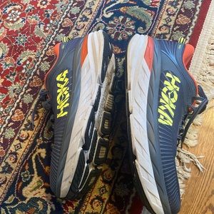 Hoka mens shoes